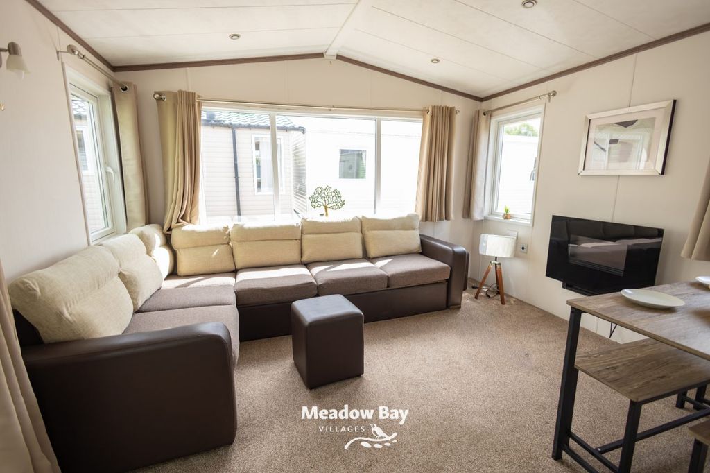 Property photo 2 of 12 2017 Pemberton Sovereign 35x12 Wcf 2B 39.Jpg