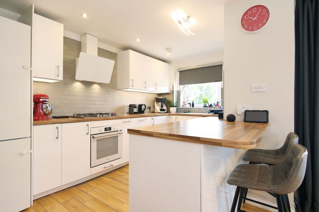 Property photo 1 of 16 Primary Property Image