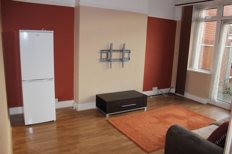 Property photo 1 of 5 Photo 5