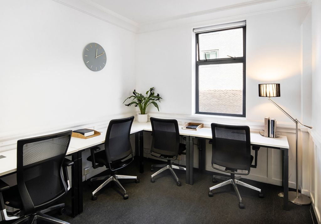 Property photo 3 of 9 Photo 10