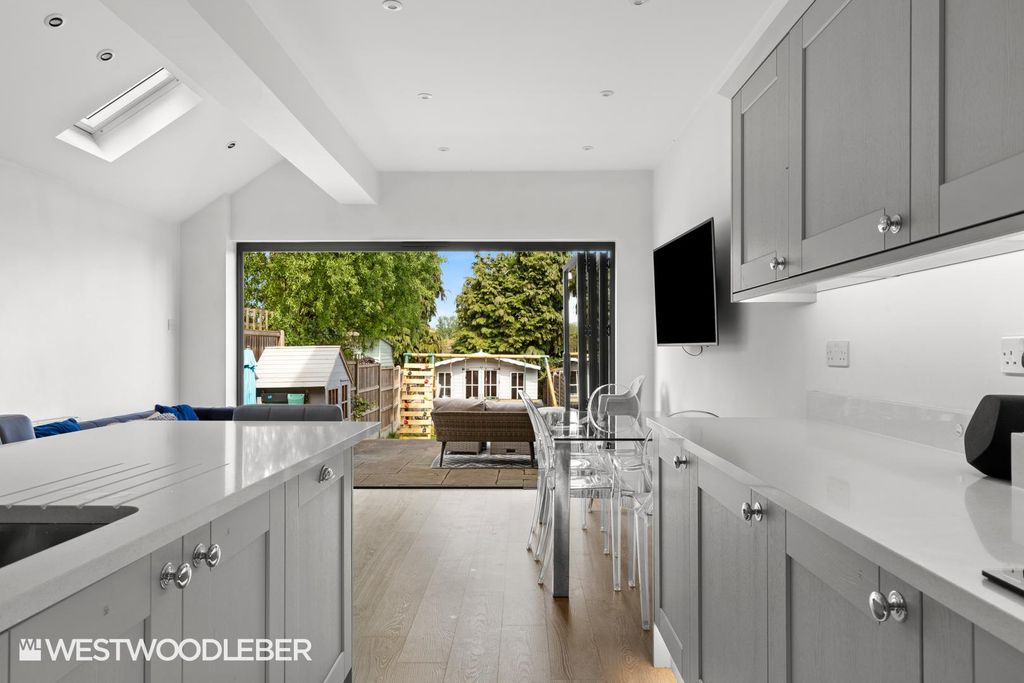 Property photo 2 of 25 Wattonroad_6.Jpg