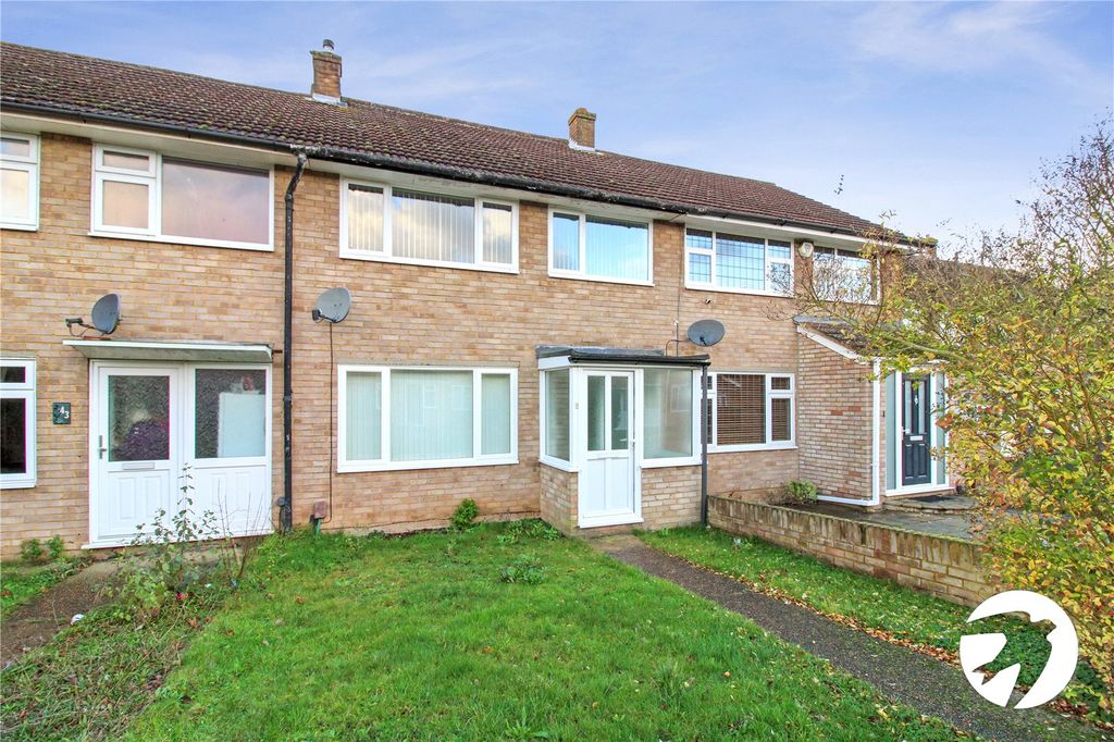Property photo 1 of 11 Front