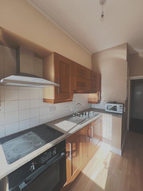 Property photo 2 of 8