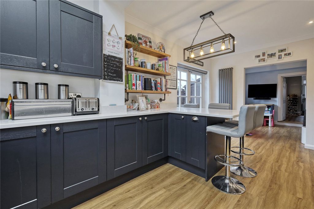 Property photo 3 of 16 Kitchen