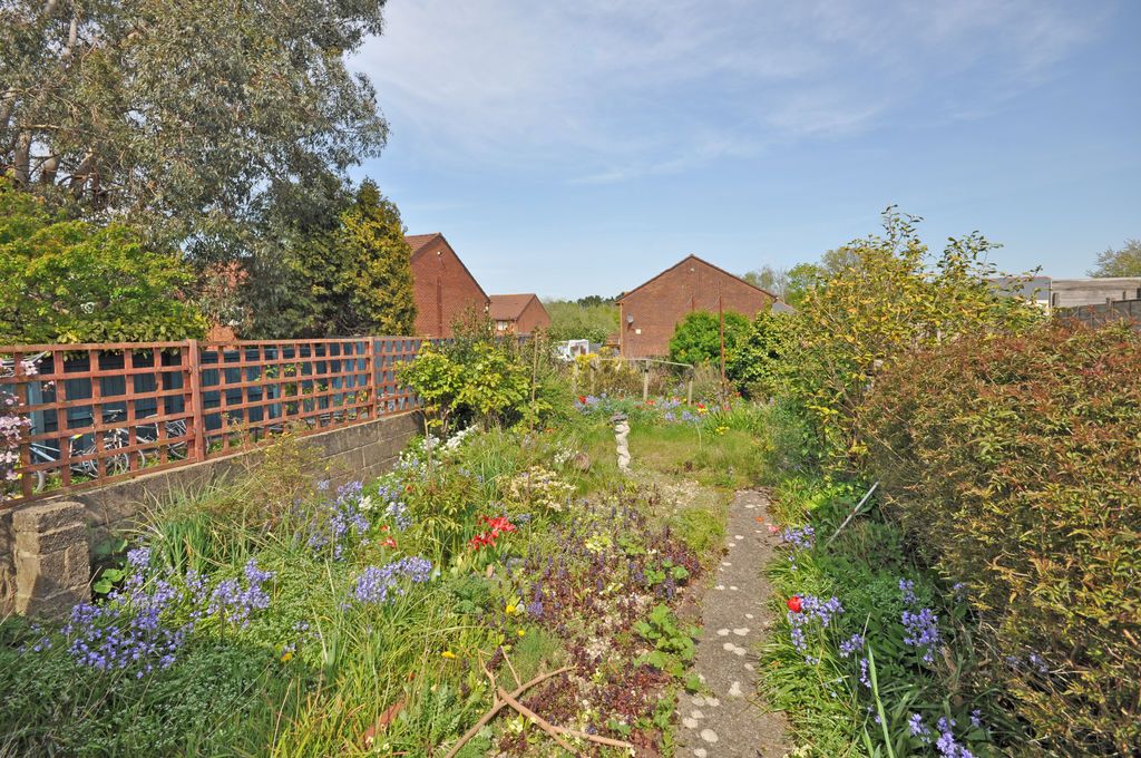 Property photo 2 of 16 Photo 2