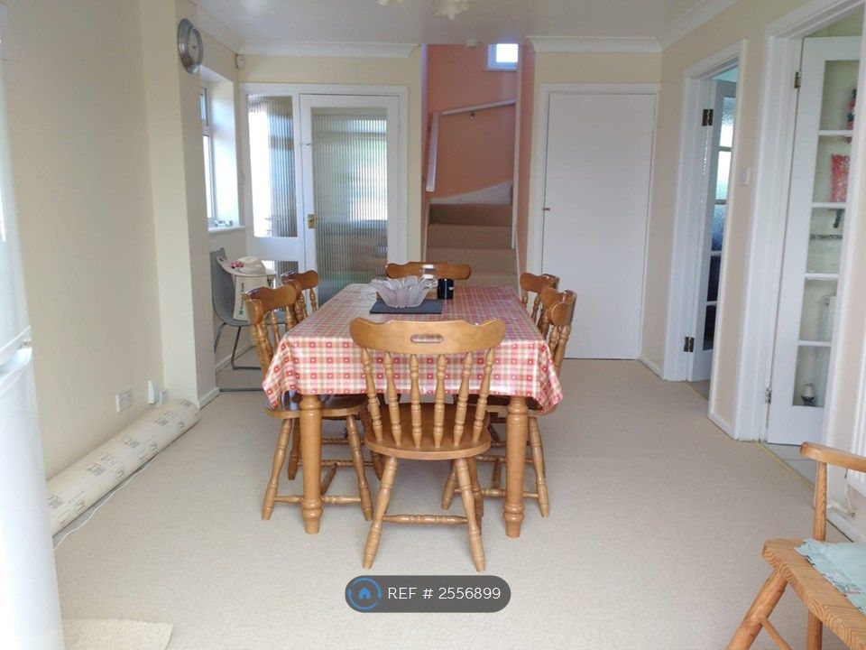 Property photo 2 of 9 Dinning Room