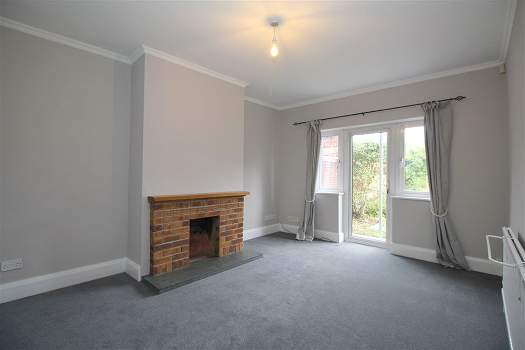 Property photo 3 of 33 Dining Room