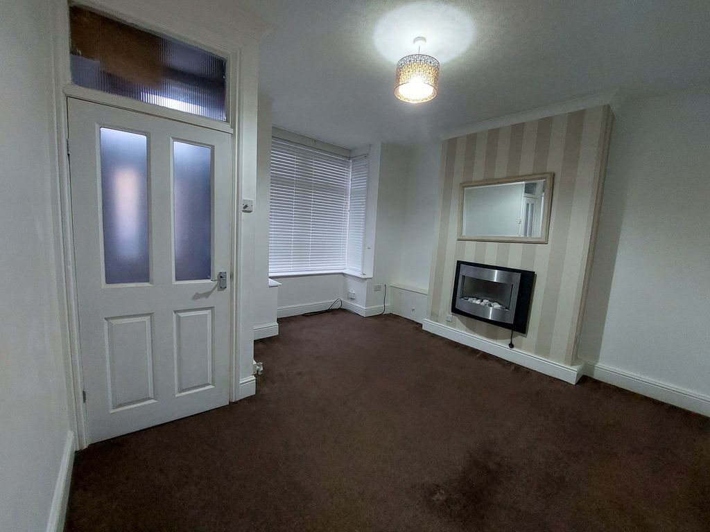 Property photo 2 of 10 Living Room