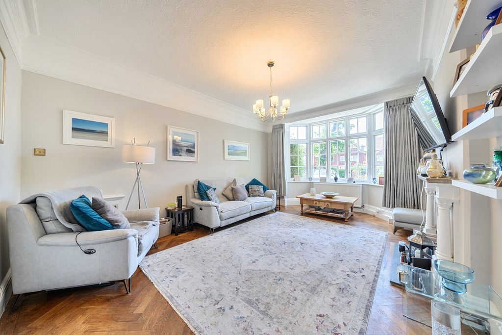 Property photo 2 of 23 1465030-23-6A1597...