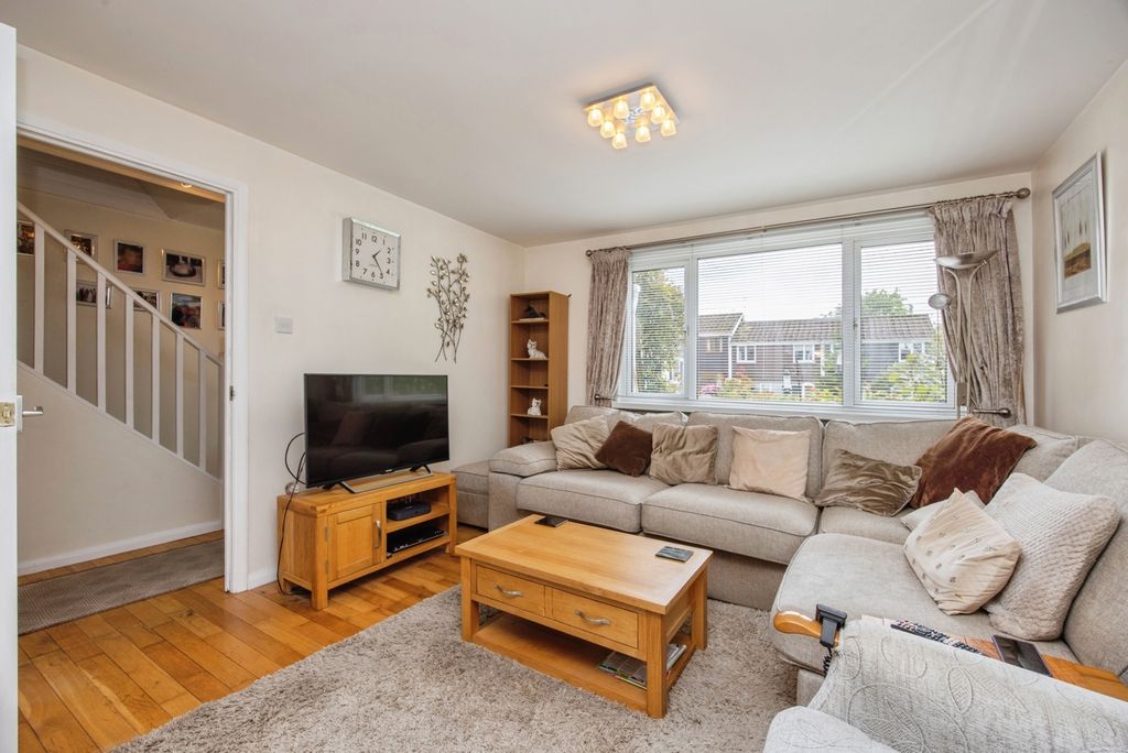 Property photo 3 of 20 Pbox-Img.Jpg
