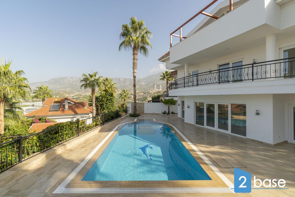 Property photo 3 of 40