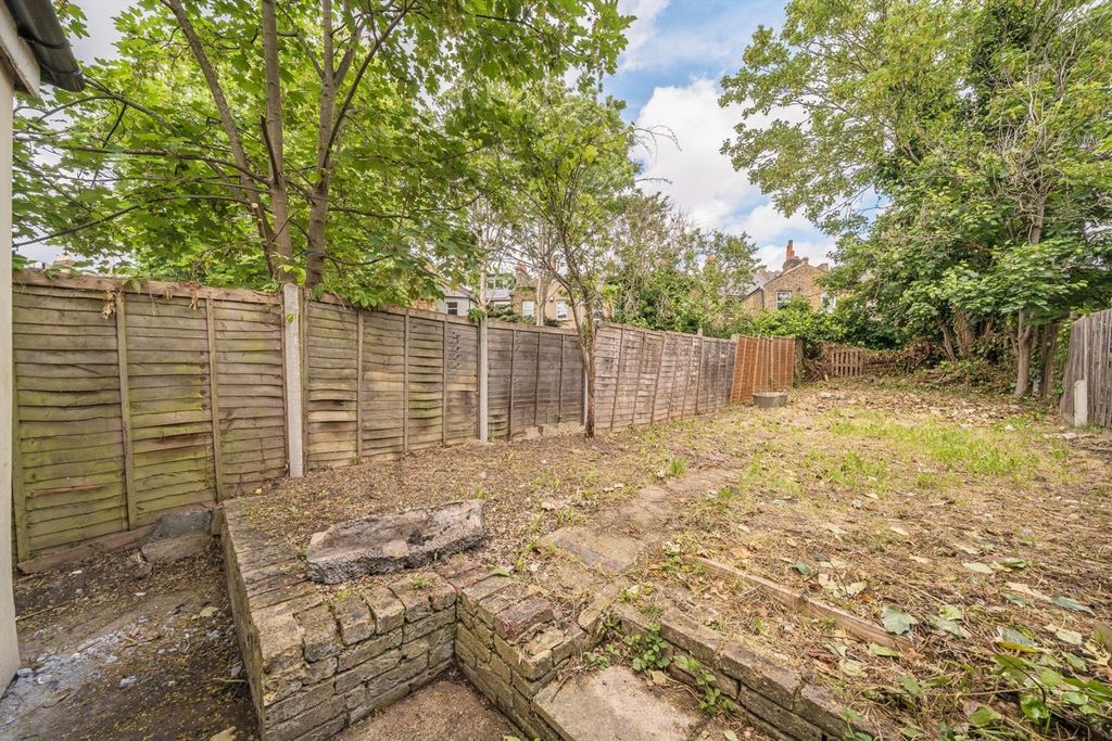 Property photo 3 of 4