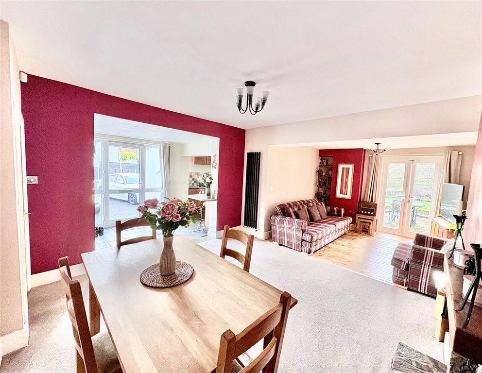 Property photo 2 of 16 Open Plan Living