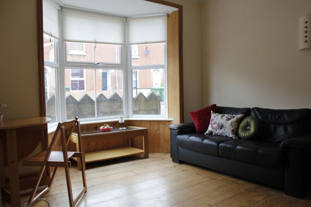 Property photo 3 of 6