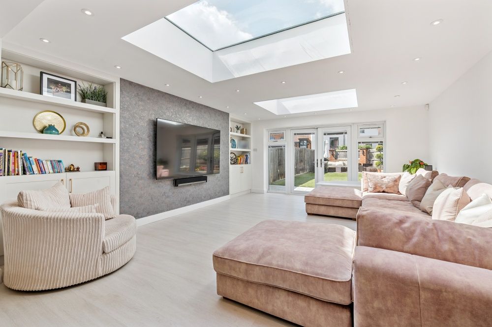 Property photo 2 of 20