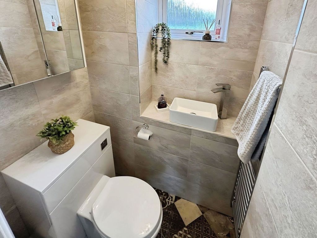 Property photo 3 of 25