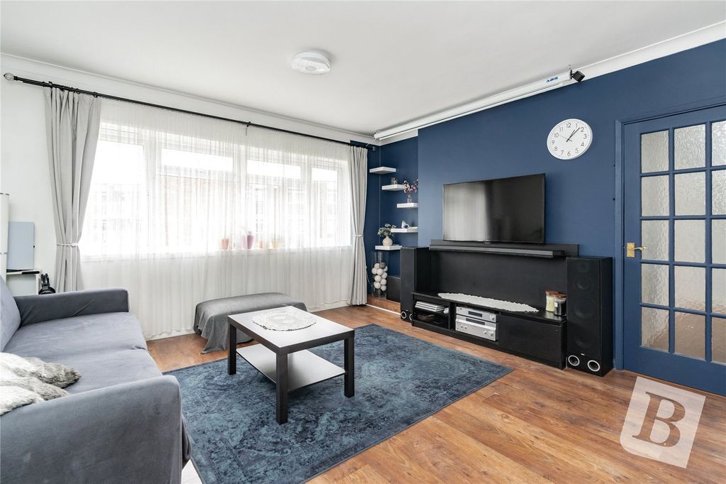 Property photo 1 of 16 Picture No. 02