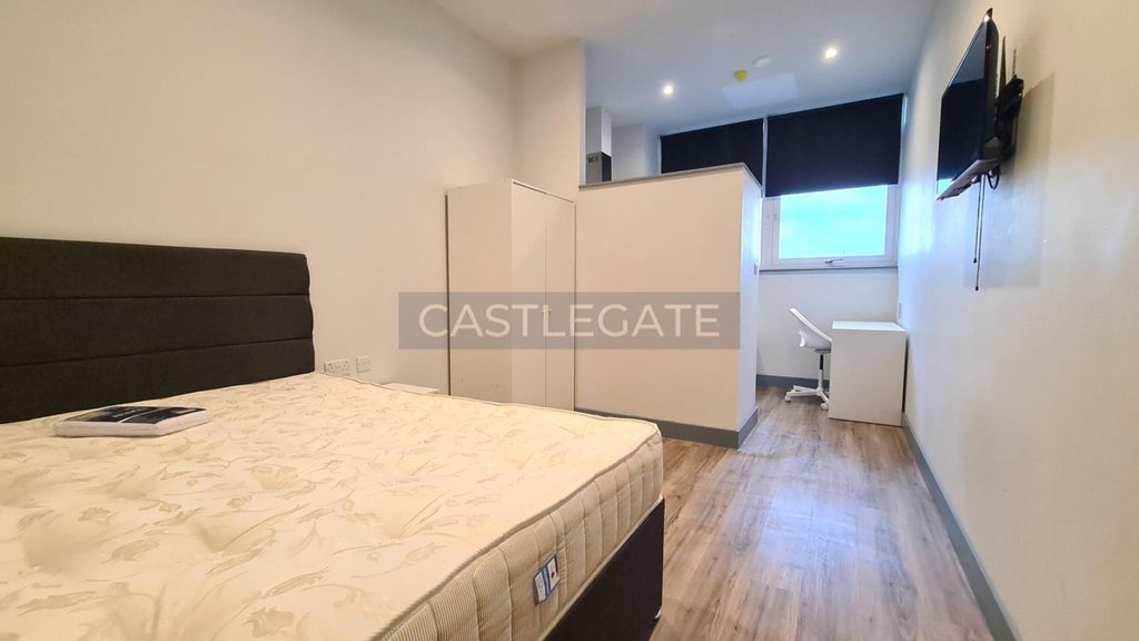 Property photo 2 of 7 Room 24 Renaissance Works Student Accommodation