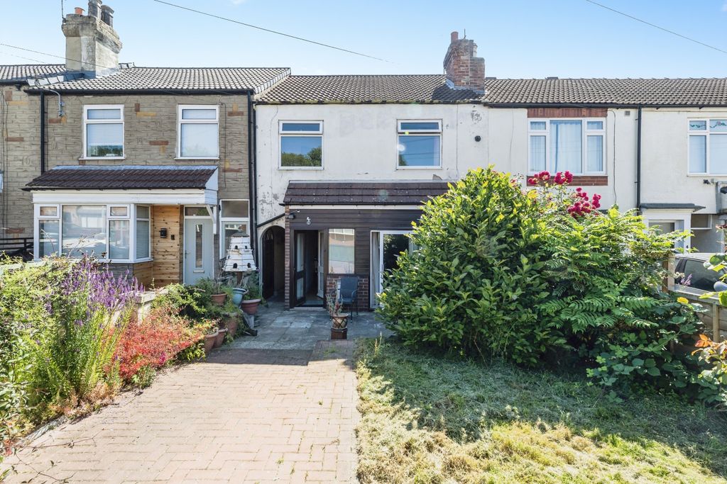 Property photo 1 of 16 3v9A9417