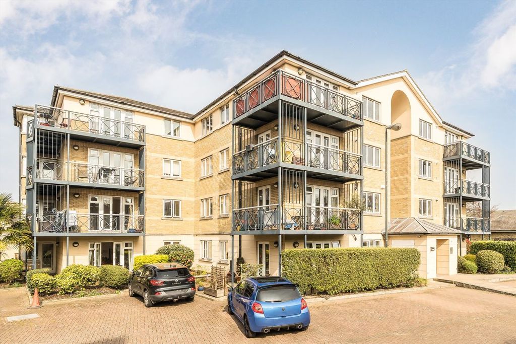 Property photo 1 of 13