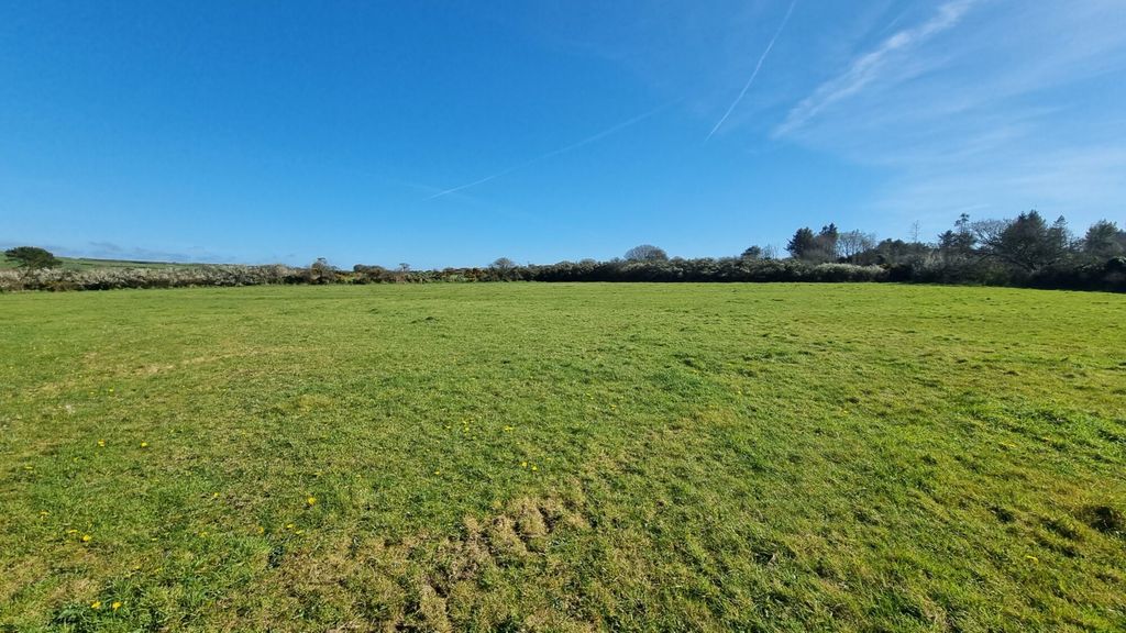 Property photo 2 of 13