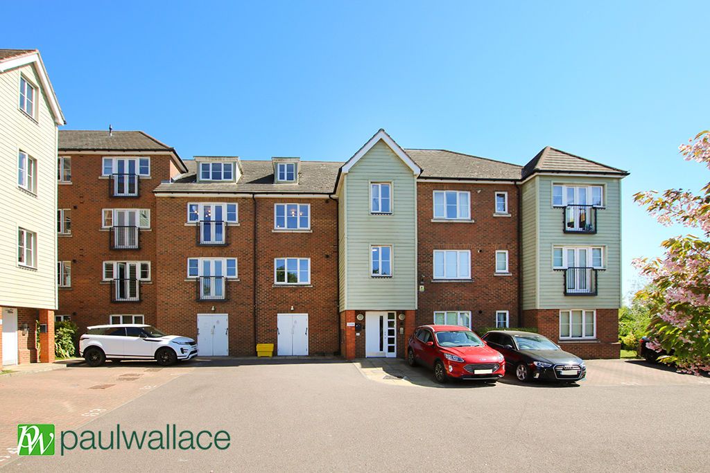 Property photo 1 of 8 Photo 8