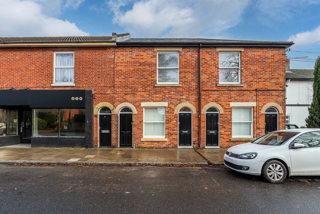 Property photo 1 of 12