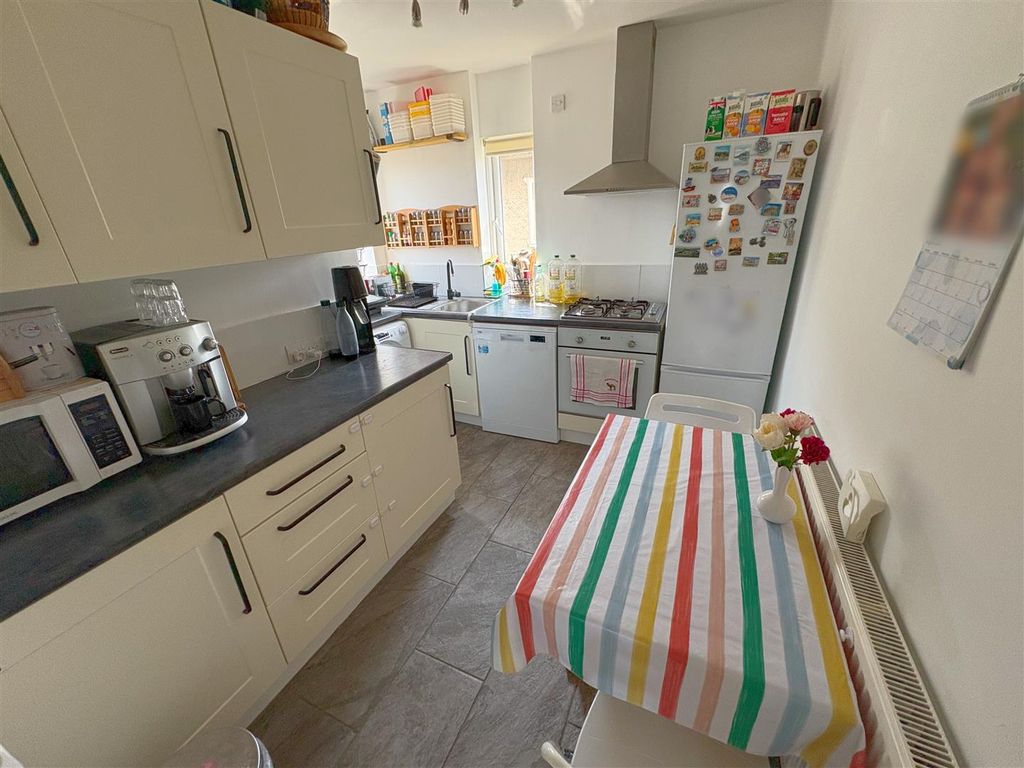 Property photo 2 of 22 Kitchen_Breakfast Room (1).Jpg