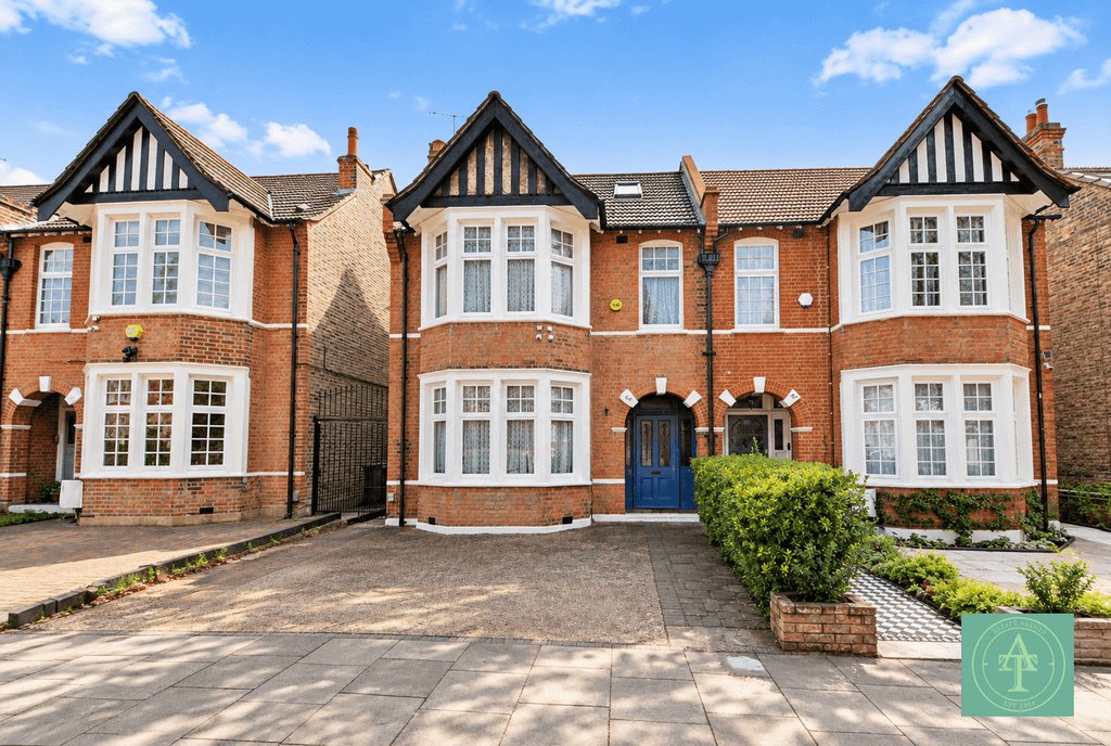 Property photo 1 of 48 8 Bedroom Edwardian Semi Detached House For Sale
