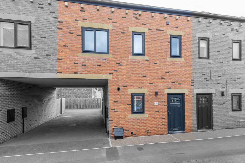 Property photo 1 of 29