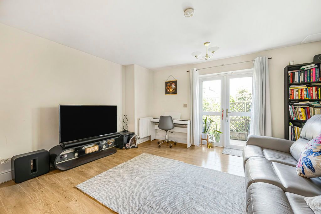 Property photo 2 of 20 Living Area