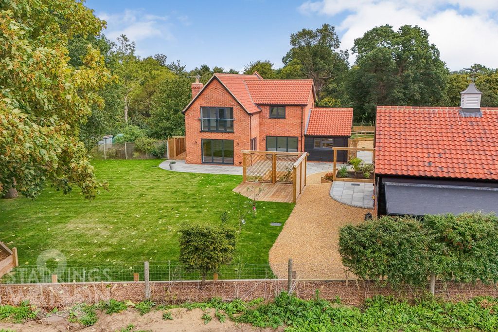 Property photo 1 of 39