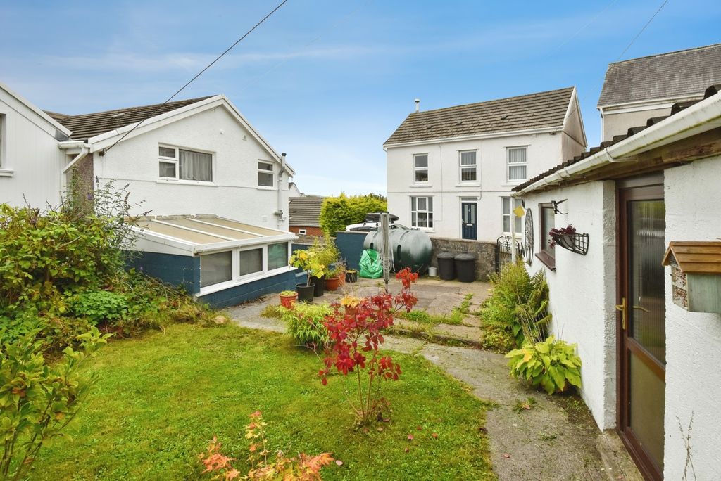 Property photo 2 of 17 Pbox-Img.Jpg