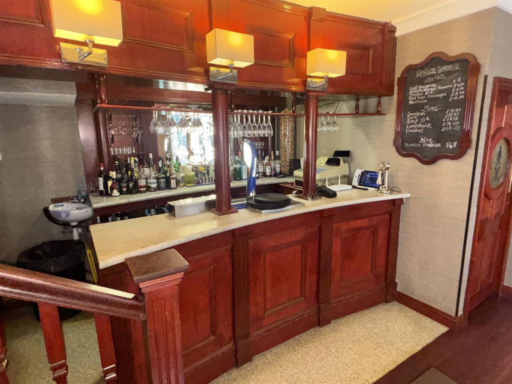 Property photo 2 of 7 Photo 1