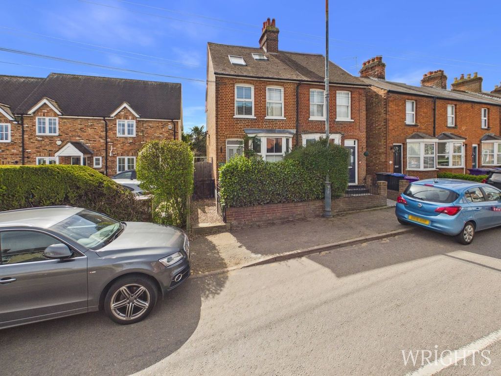 Property photo 2 of 24