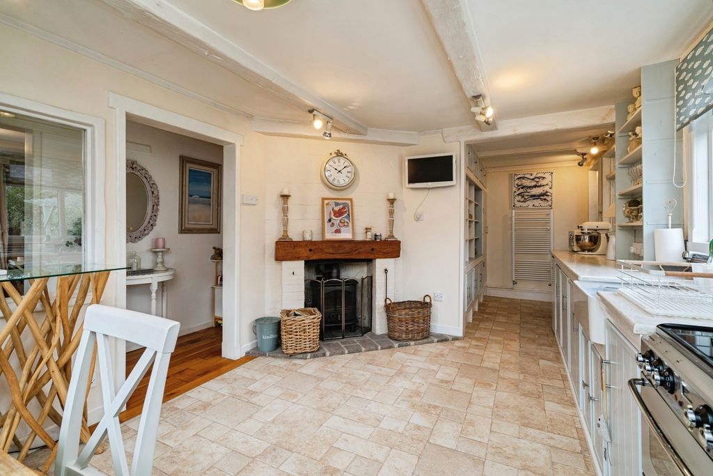 Property photo 2 of 26 Pbox-Img.Jpg