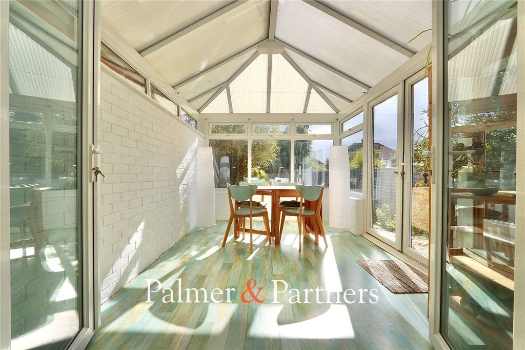 Property photo 3 of 26 Picture No. 02