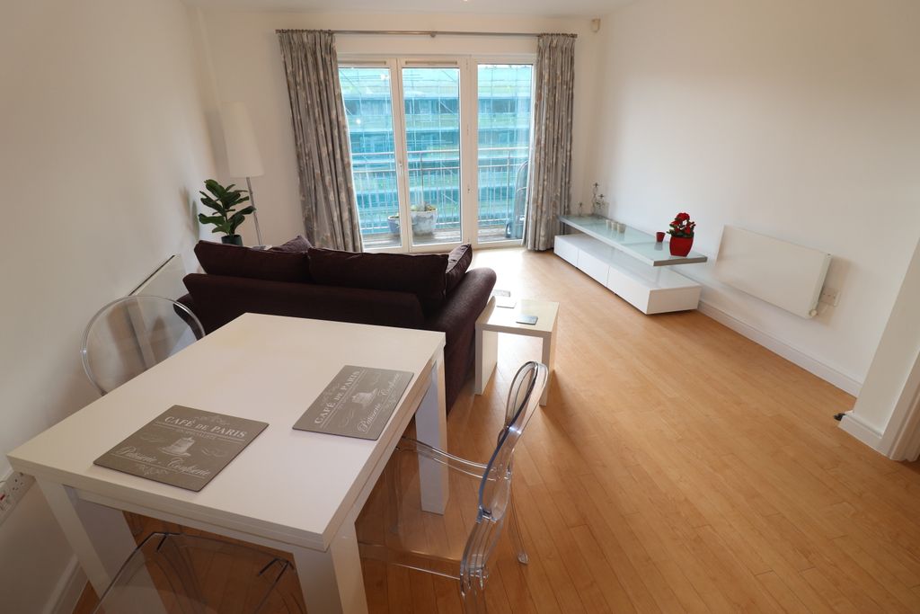 Property photo 2 of 8 Photo 02