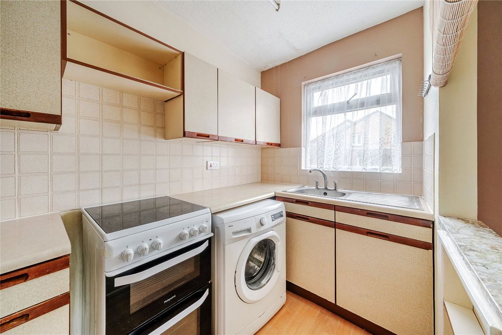 Property photo 3 of 9 Picture No. 05