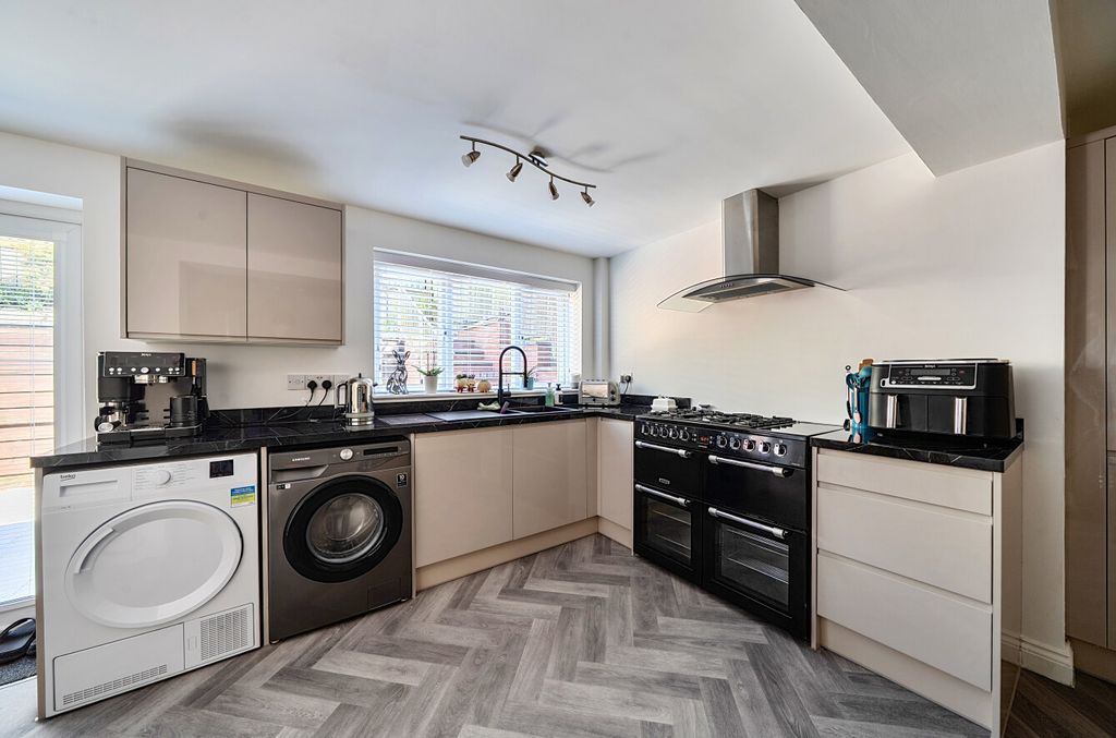 Additional image 5 of 3 bed semi-detached house for saleSycamore Drive, Newtown, Powys SY16
