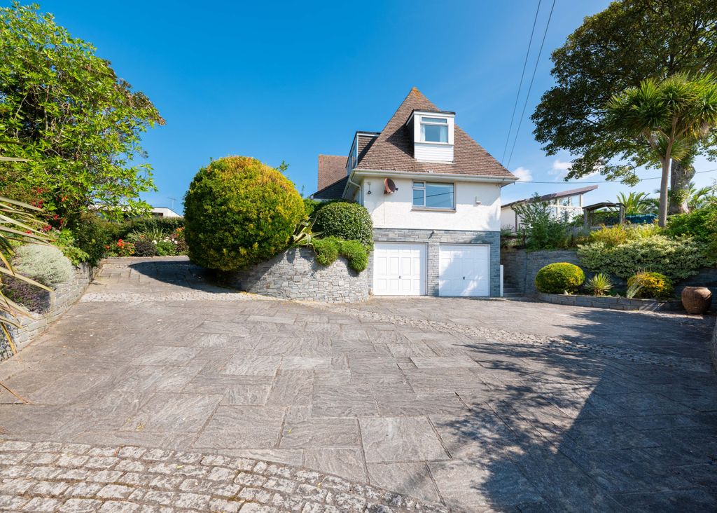 Property photo 1 of 19 Tewennow