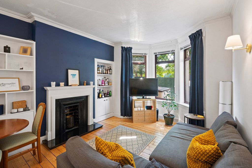 Property photo 2 of 17