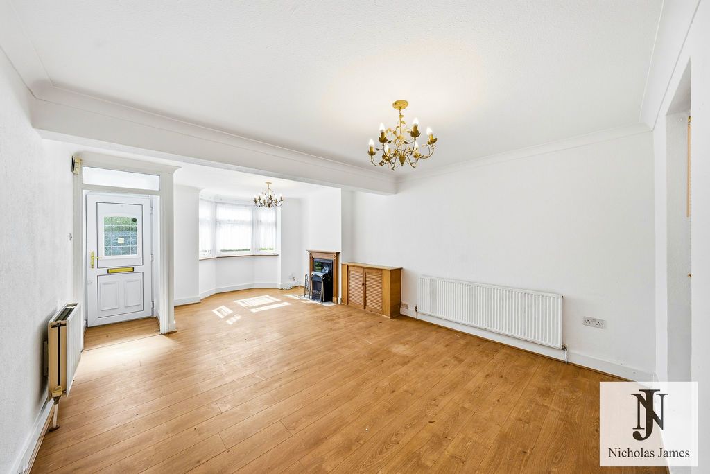 Property photo 3 of 24 Photo 3