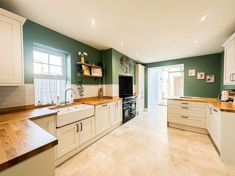 Property photo 2 of 45 Photo 26