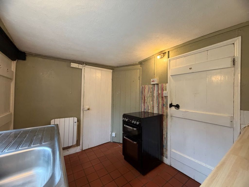 Property photo 3 of 25