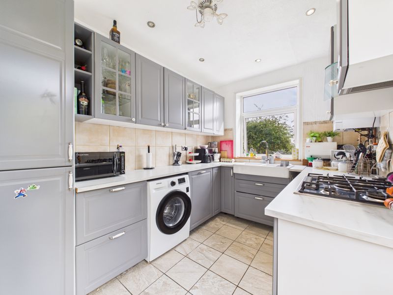 Property photo 3 of 14 Photo 8