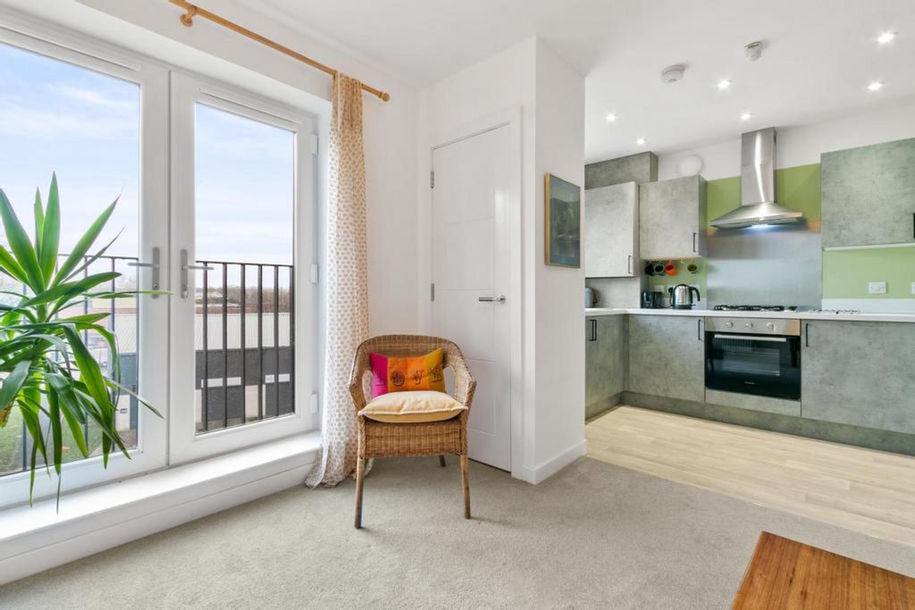 Property photo 3 of 24