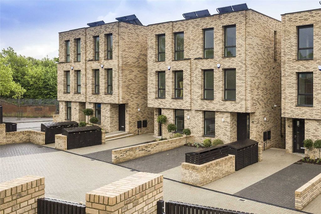 Property photo 1 of 8 Picture No. 04