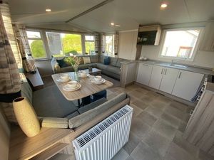 Property photo 3 of 11 Img 2863 2