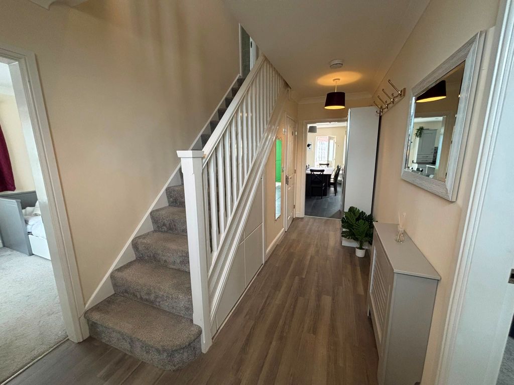 Property photo 2 of 12 Hallway